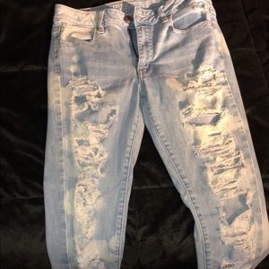 American Eagle light wash jeans